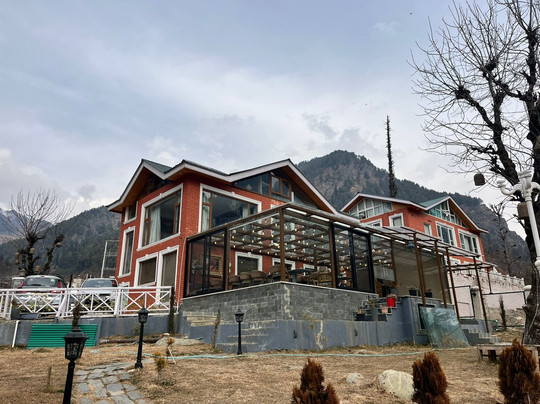 Pahalgam Forest Resort