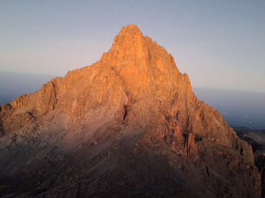 Go To Mount Kenya Climbing-内罗毕必去景点