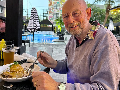 Hollander Hotel主图