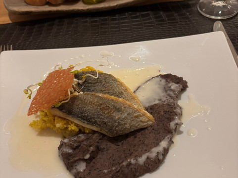 萨恩别墅浪漫酒店主图