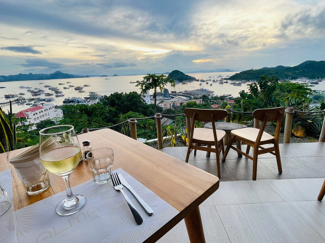 Alma Restaurant Komodo