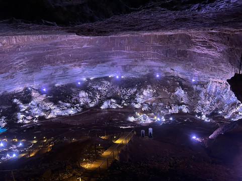 Gouffre de Poudrey-Etalans必去景点