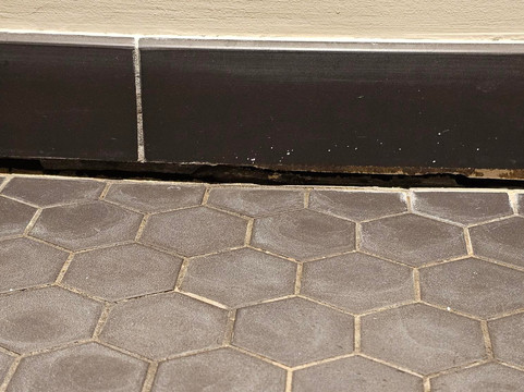 贝尔凯尔酒店主图