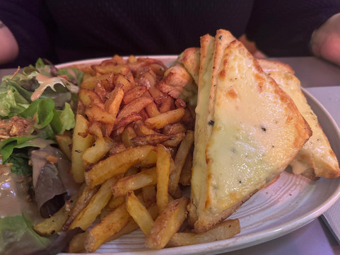 Le Traiteur Des Rives