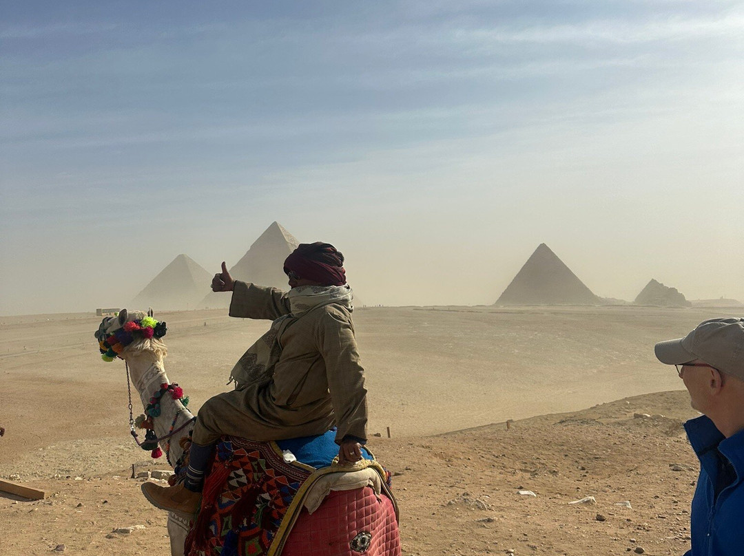 Pyramid of Menkaure-吉萨必去景点