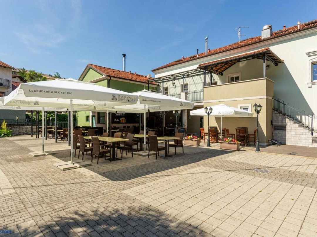 Sobe in Apartmaji Triglav - Gostinstvo Tomex