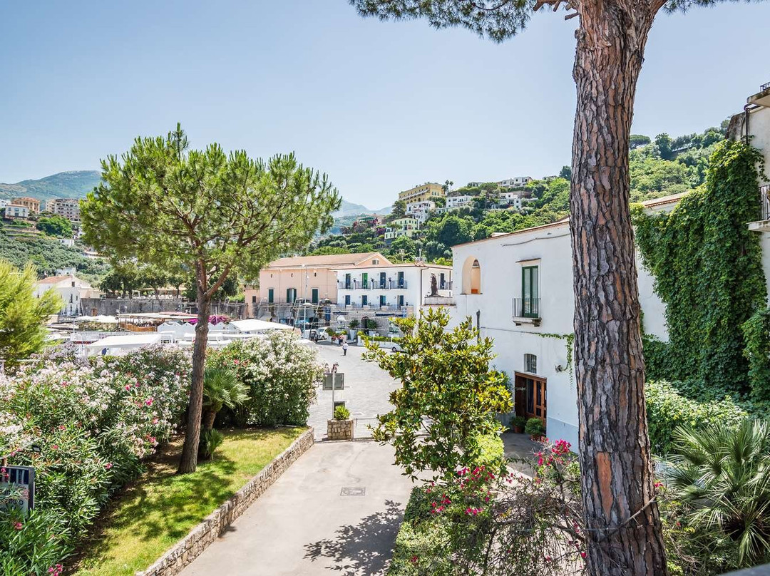 Le Axidie, BW Signature Collection主图