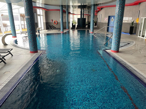 沃茵斯基Spa酒店主图