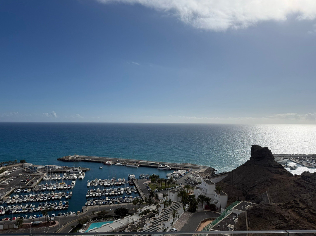 大地平线豪华精品公寓