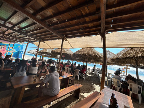 Sal Marina Restaurante y Cabañas