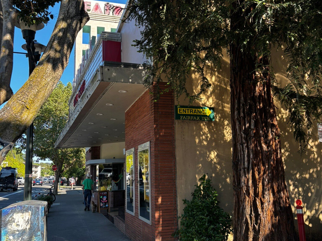 Cinema West Fairfax Theatre 6-Fairfax必去景点