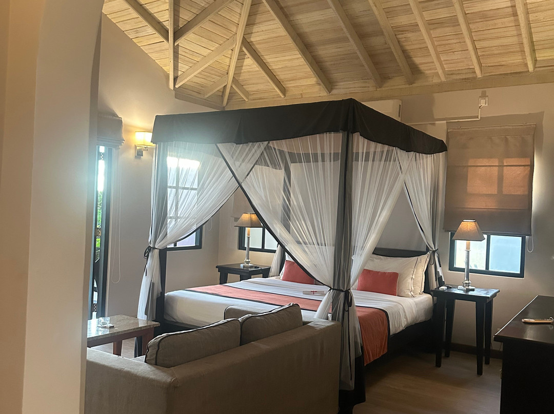 纯净之境水疗度假酒店主图