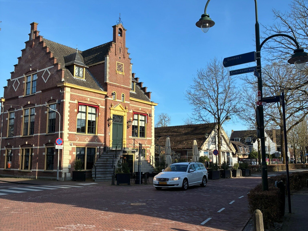 Voormalig raadhuis in Laren-Laren必去景点