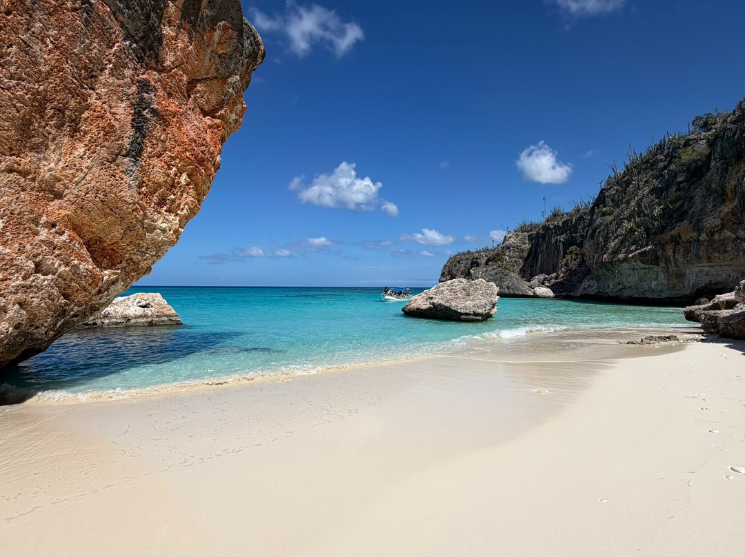 JaraHucos Tours Pedernales-Pedernales必去景点