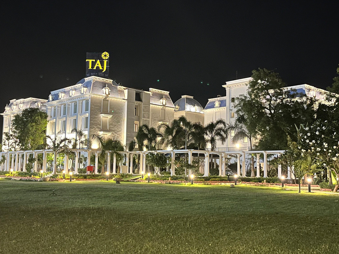 塔吉甘地尼格尔度假村&温泉主图