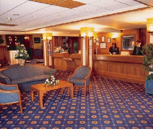 卡林顿豪斯酒店主图