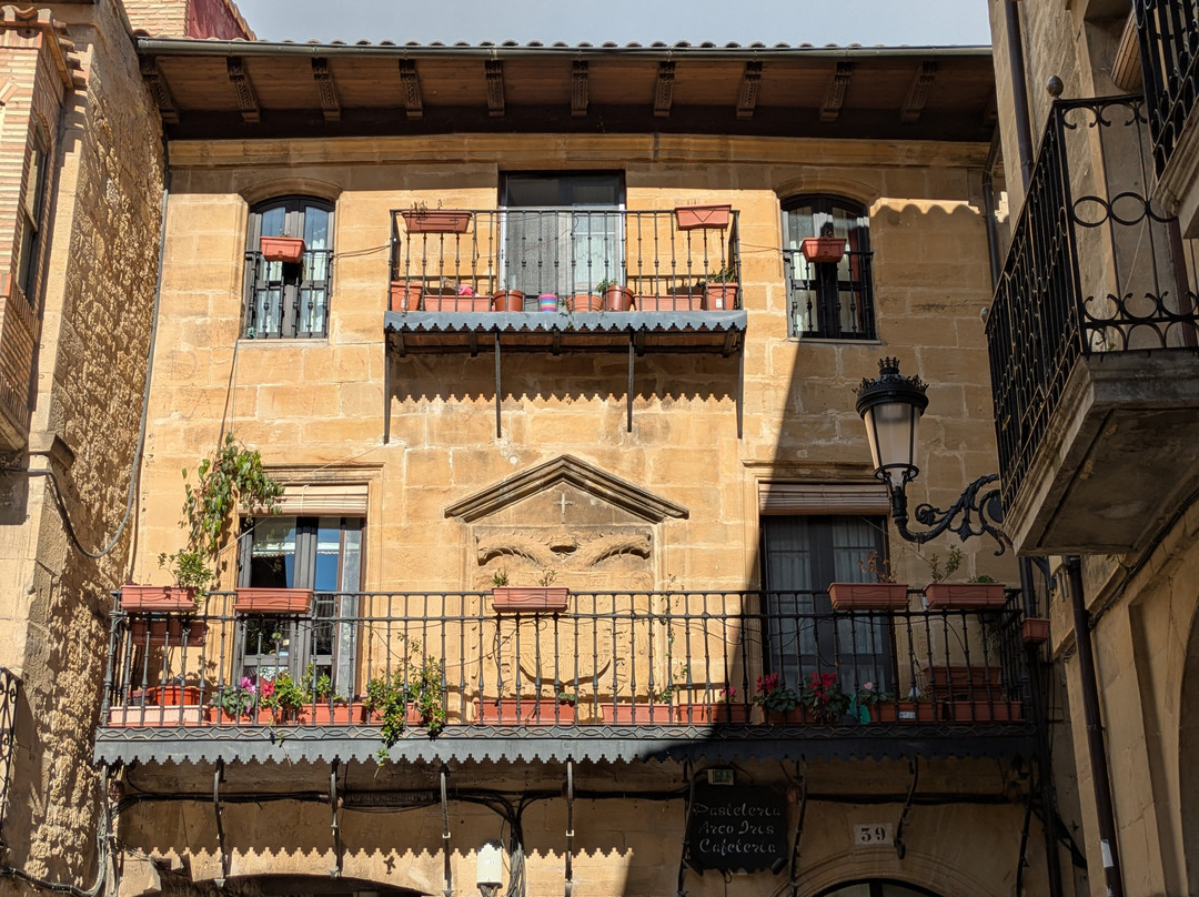 Puerta de Carnicerías o Puerta Nueva-拉瓜迪亚必去景点