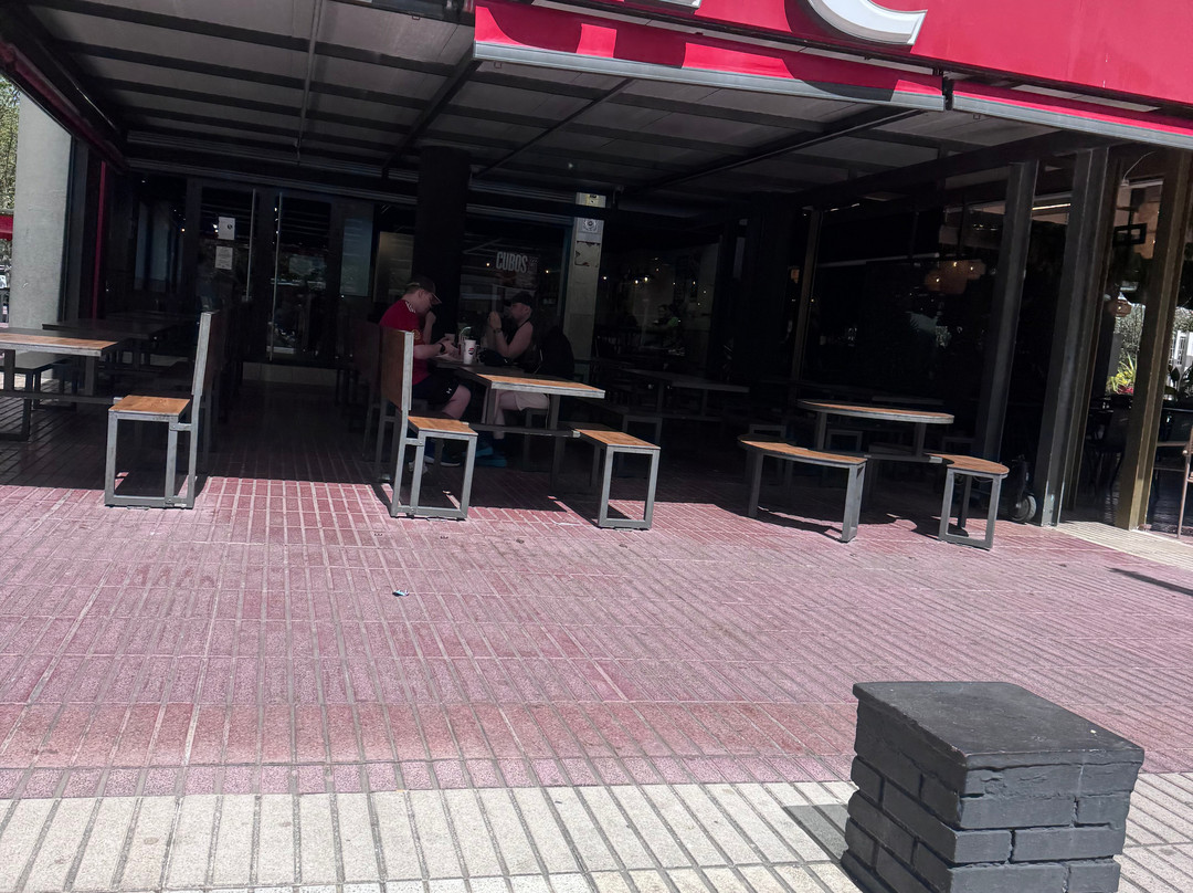金色大道家庭套房主图
