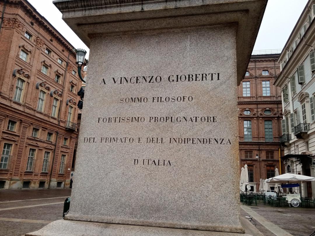 Monumento a Vincenzo Gioberti-都灵必去景点