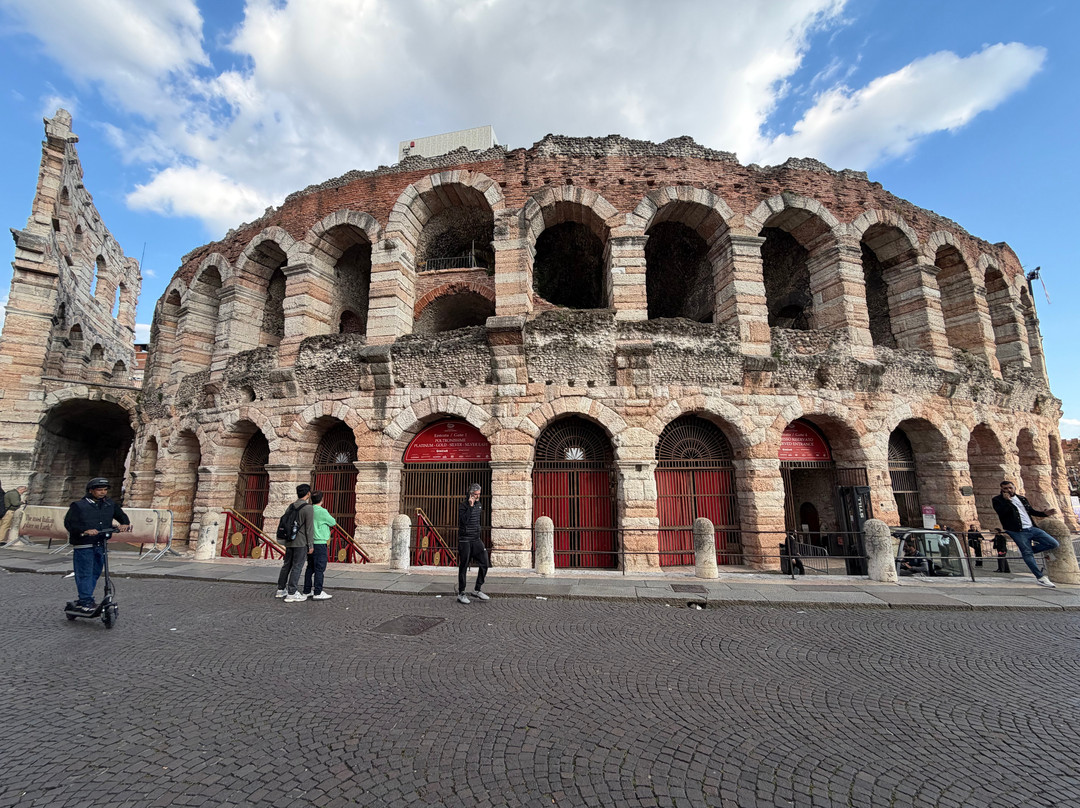 Great Tours Of Italy-Lariano必去景点