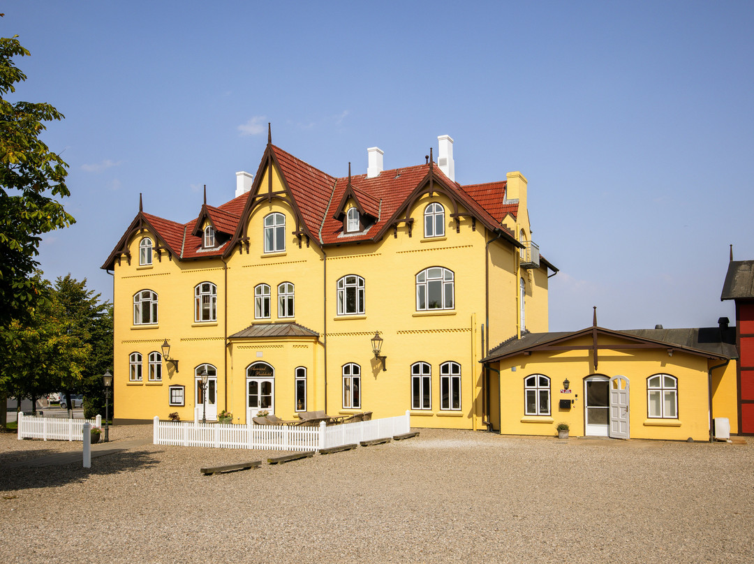 Ebberup酒店住宿-Arosund Badehotel