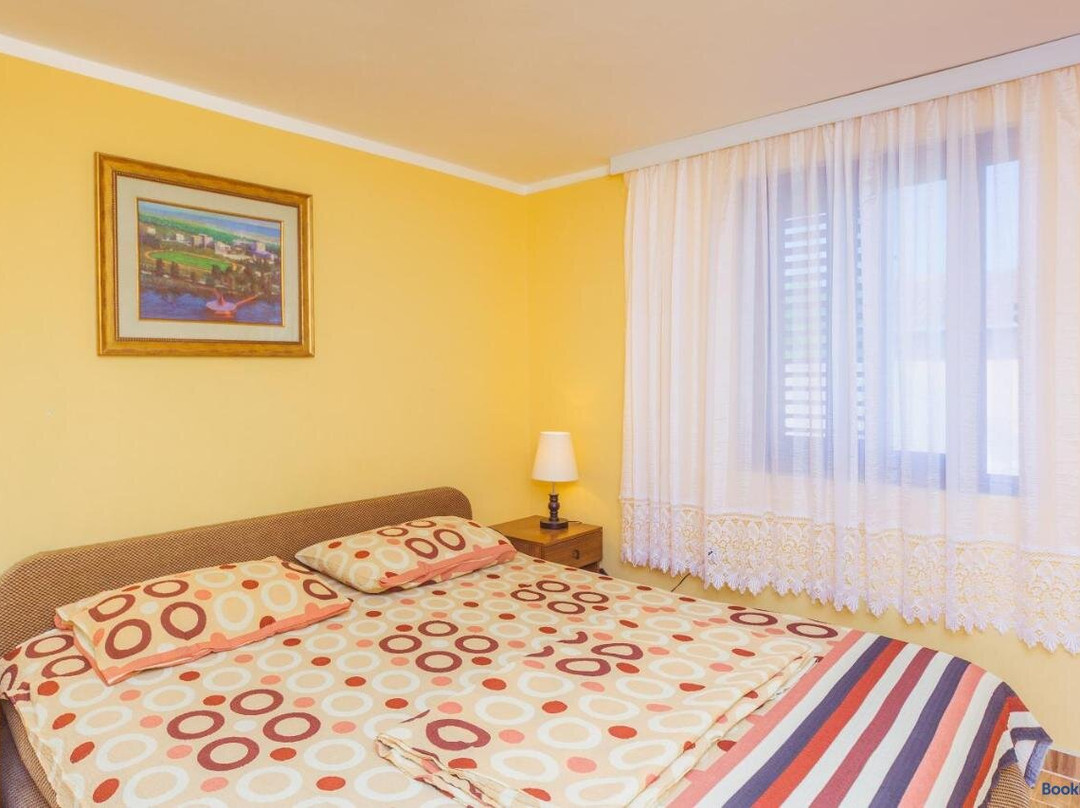 Rooms Lilic with Bath and Kitchen