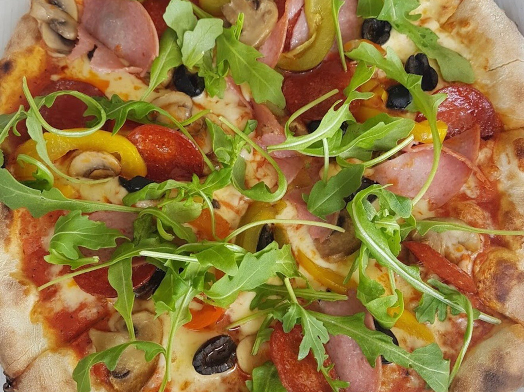 La Luna Pizzeria