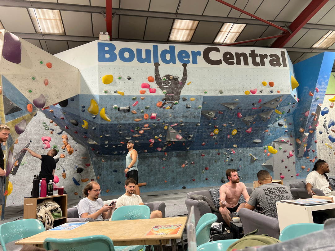 Boulder Central-西布罗姆维奇必去景点