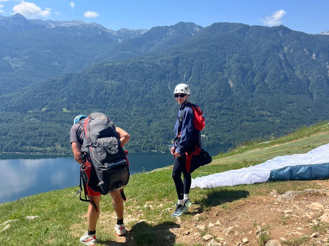 Loop Team Tandem Paragliding Bohinj-博希尼湖必去景点