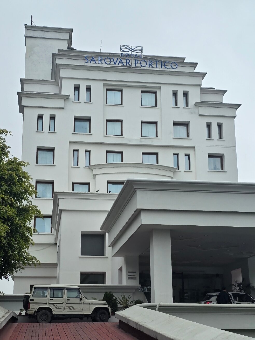 西里古里皇家萨诺瓦波蒂科酒店-旅行者