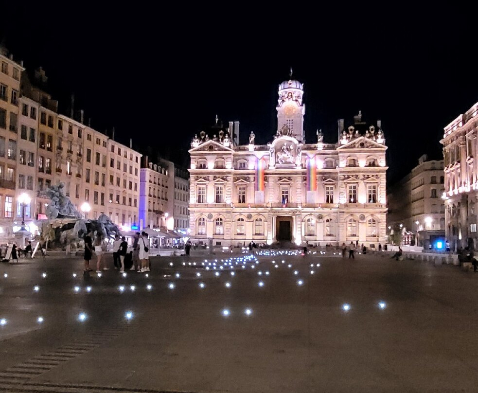 Place des Terreaux-里昂必去景点