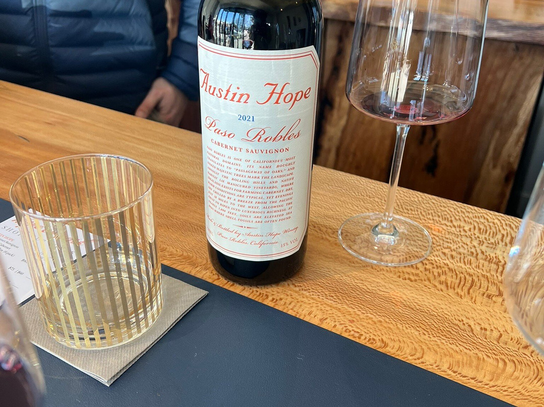 Austin Hope & Treana Tasting Cellar-帕索罗布尔斯必去景点
