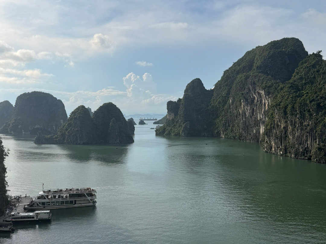 Victory Star Cruise-下龙湾必去景点