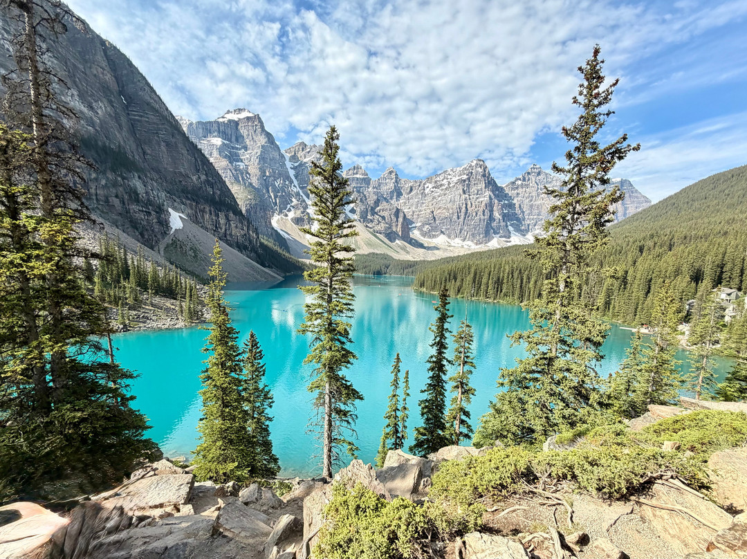 Canadian Rockies Experience-坎莫尔必去景点