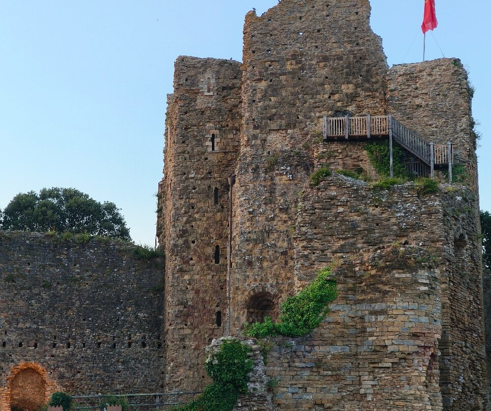 Château de Talmont-Talmont Saint Hilaire必去景点