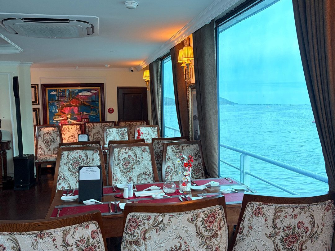 Emperor Cruises Nha Trang Bay-芽庄必去景点
