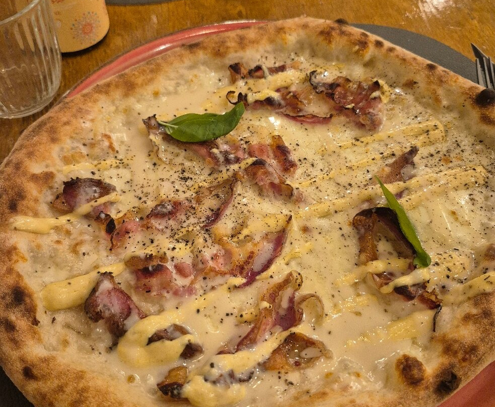 Regina Pizzeria Beri Sinaj