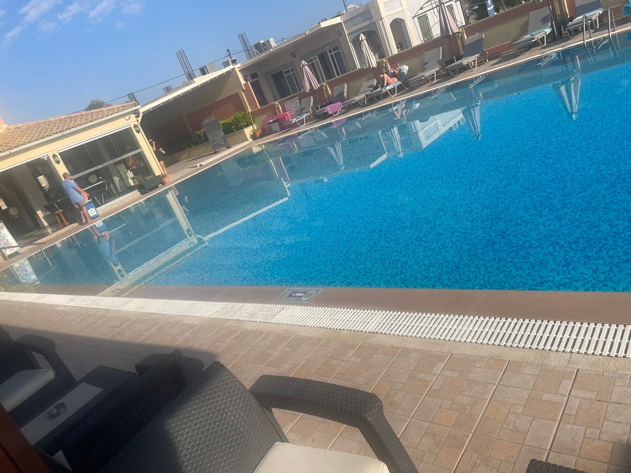 Thomas Bay Hotel-旅行者