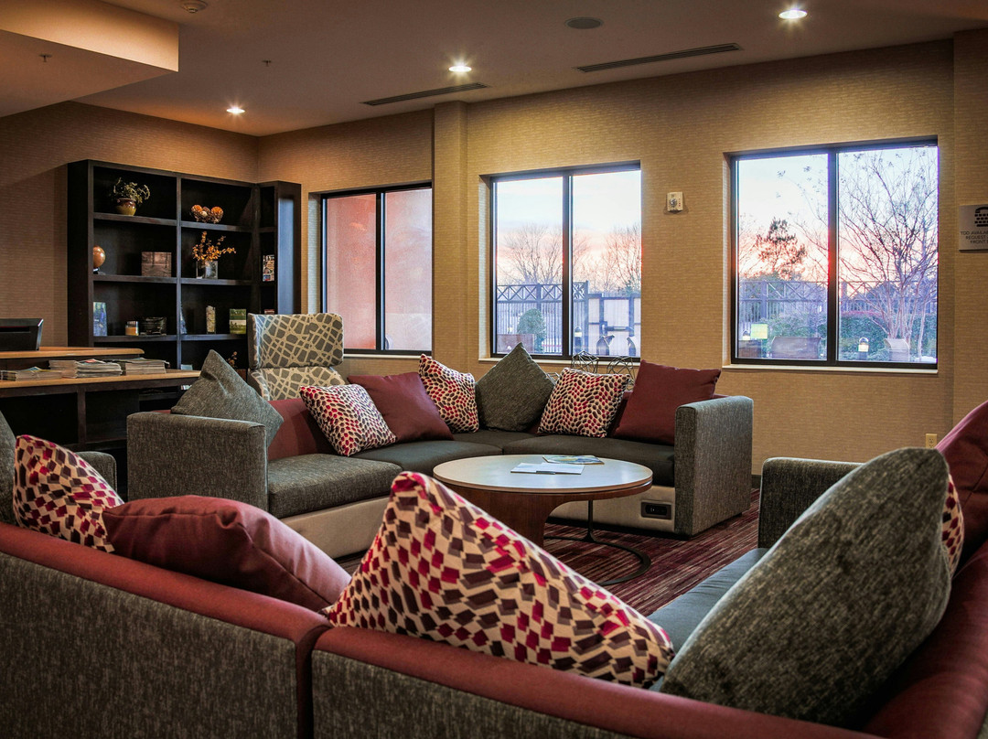 Newcastle酒店住宿-Courtyard by Marriott Norman