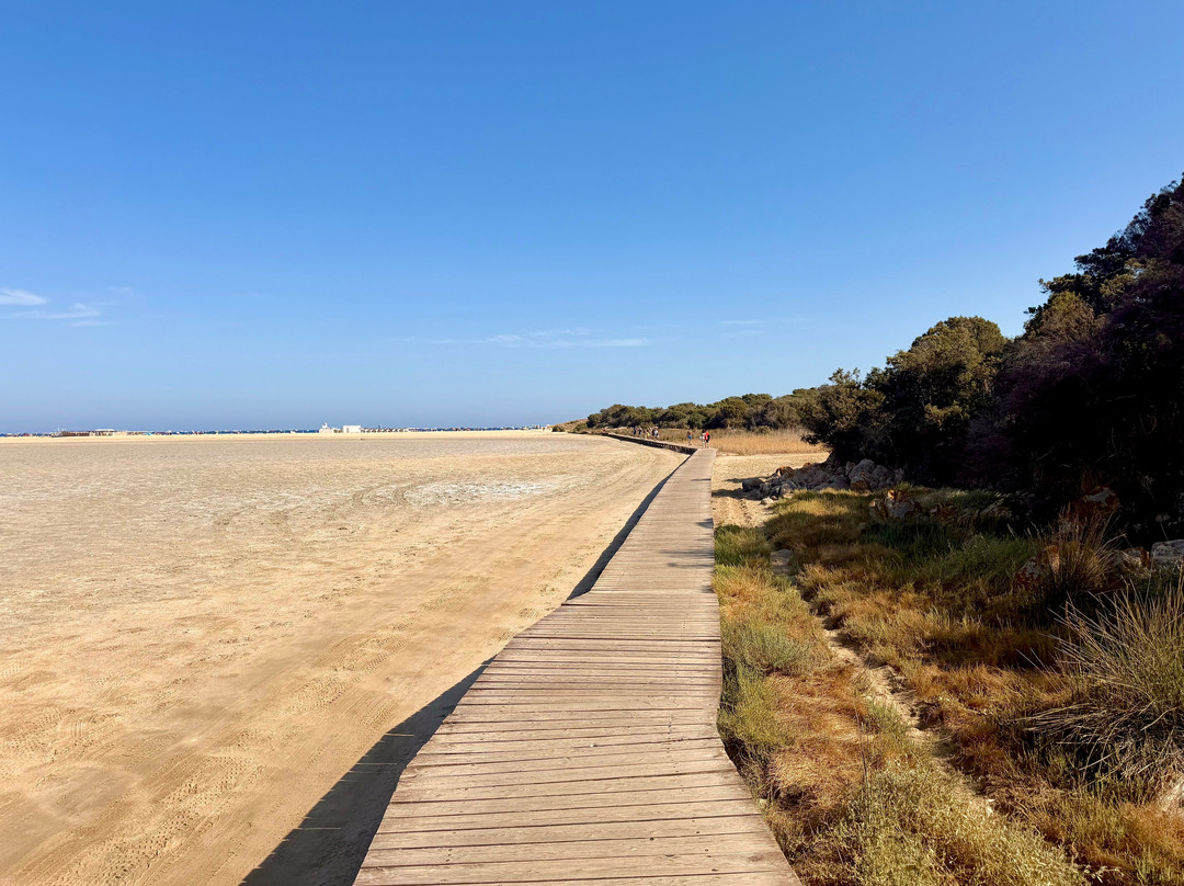 Spiaggia Su Giudeu-Domus de Maria必去景点