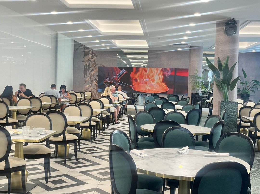 奥林匹亚天空酒店主图