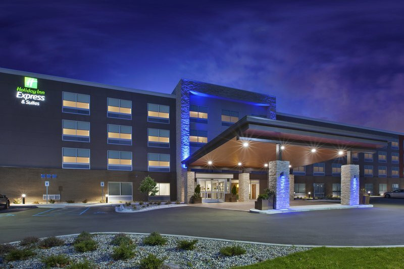 Lowell酒店住宿-Holiday Inn Express & Suites Grand Rapids - Airport North By IHG