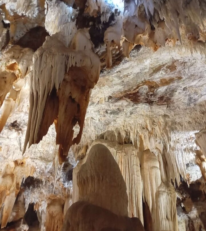 Cuevas del Águila-Arenas de San Pedro必去景点