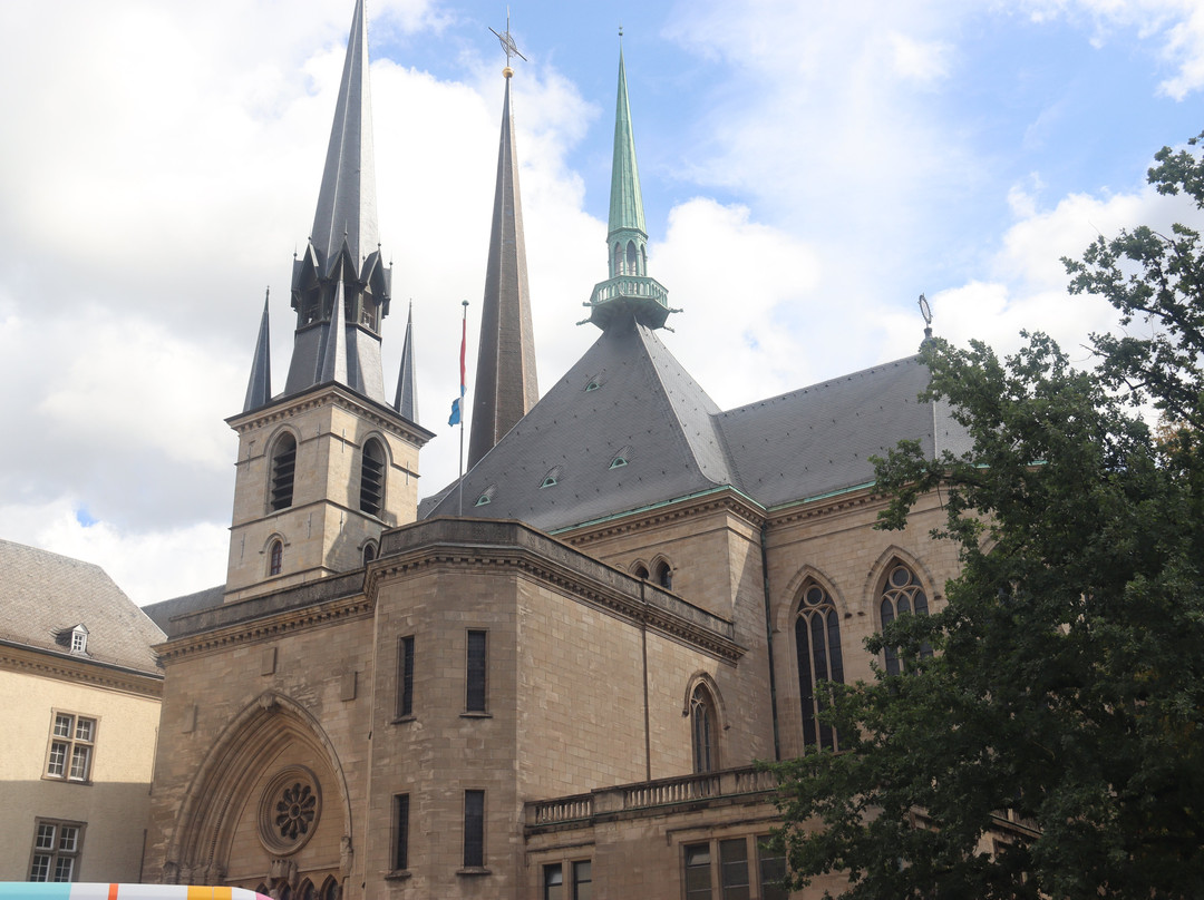 Cathédrale Notre-Dame-卢森堡城必去景点