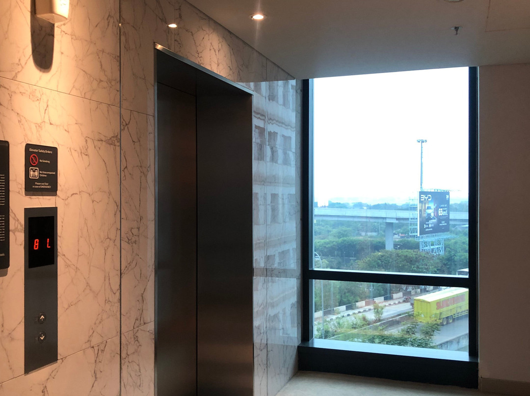 1O1雅加达机场CBC酒店主图