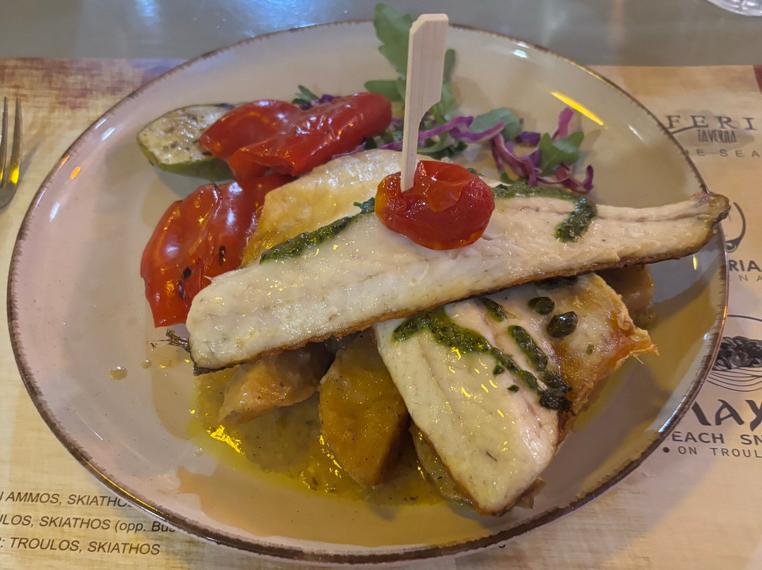 Troulos餐馆和美食-Victoria Bar & Taverna