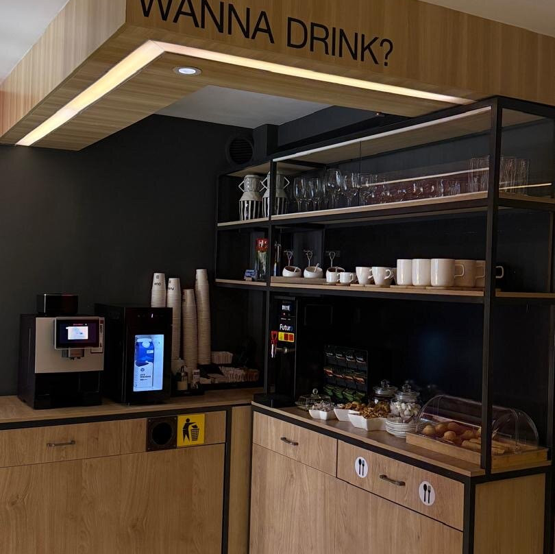 比什凯克弗图罗酒店主图