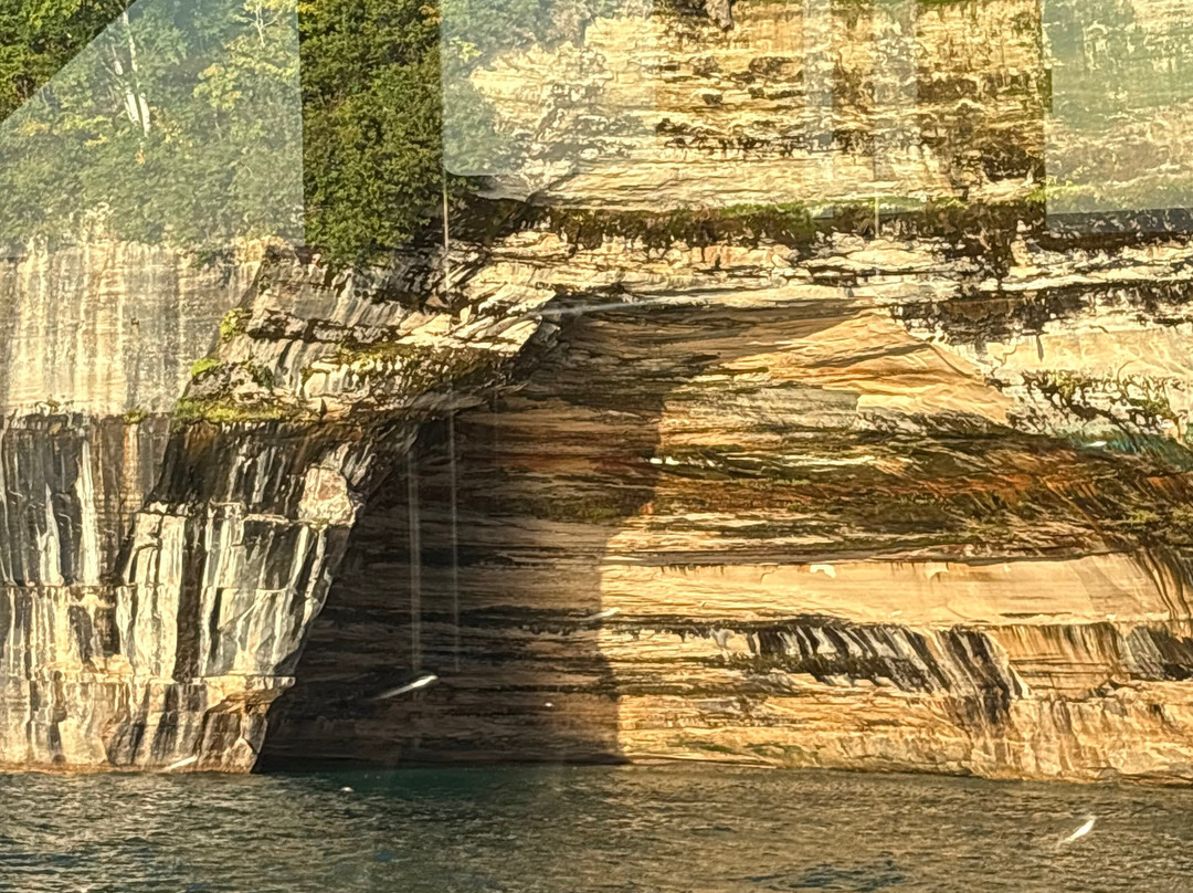 Pictured Rocks Cruises-缪尼辛必去景点