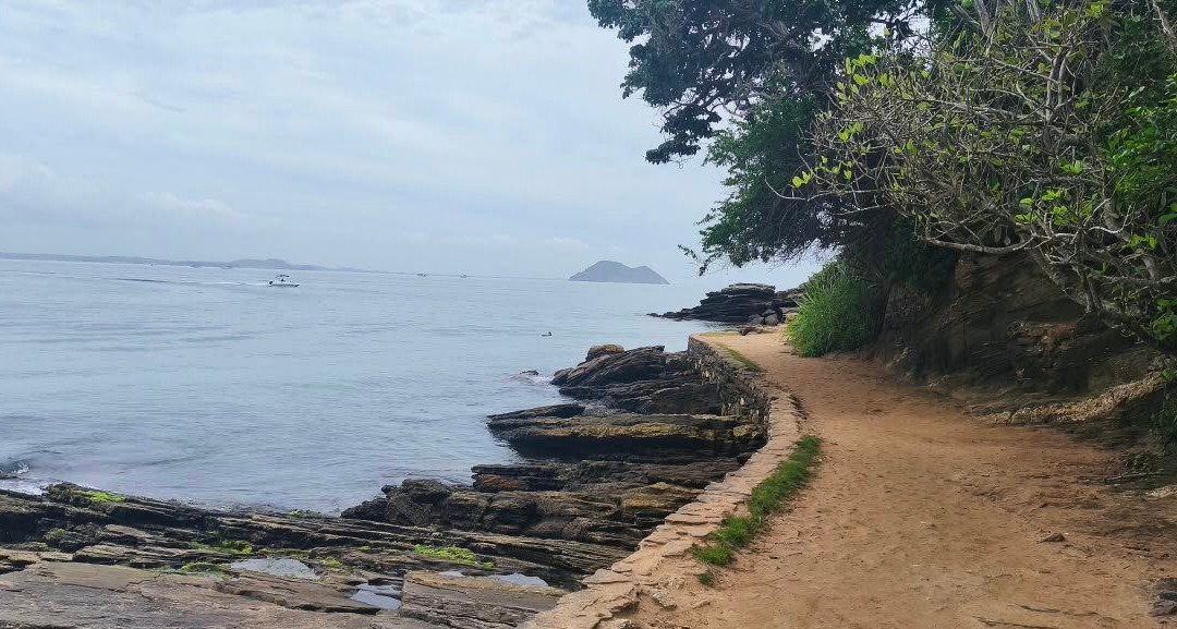 Azeda Beach-布基亚斯必去景点