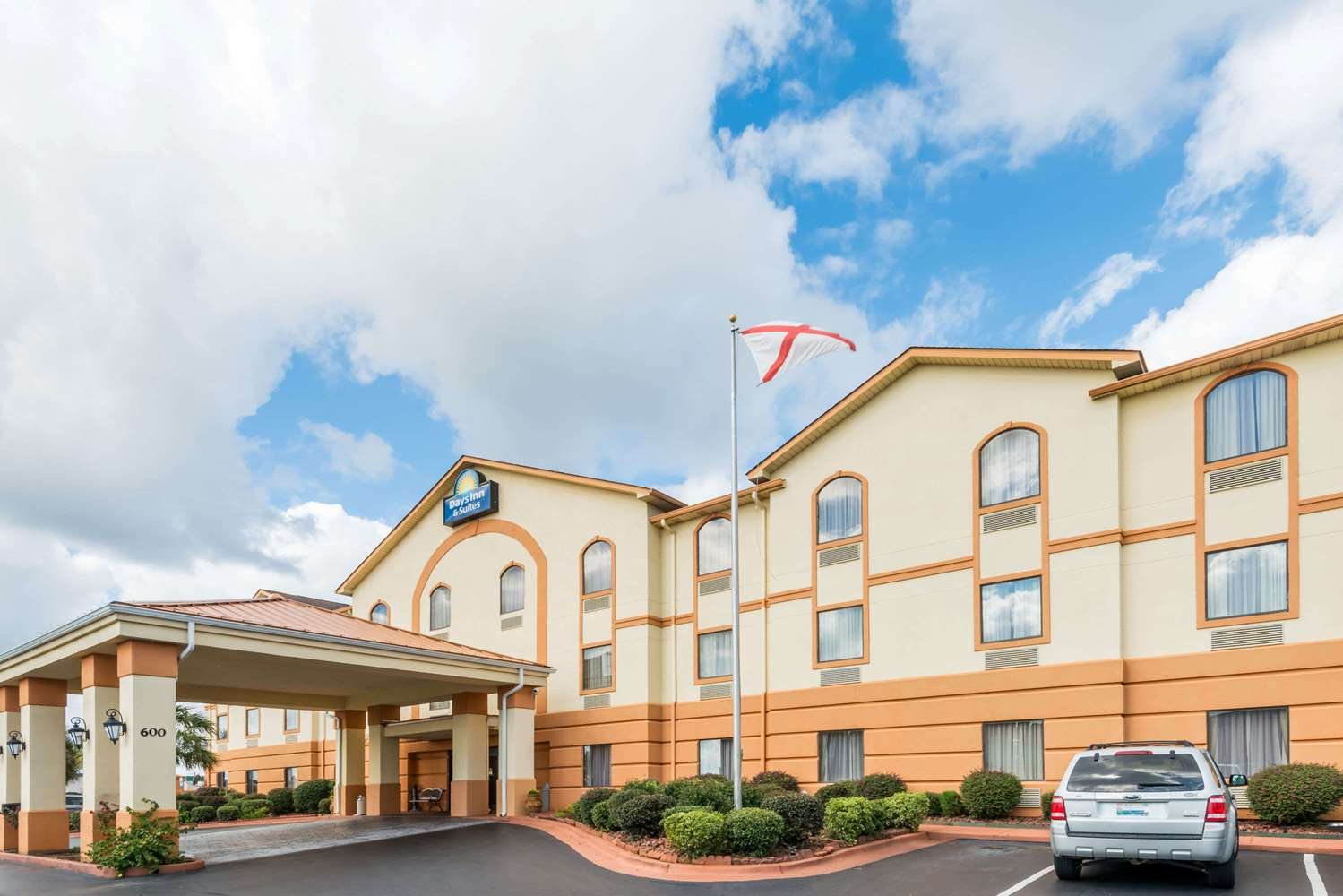 Days Inn & Suites by Wyndham Prattville-Montgomery-官方